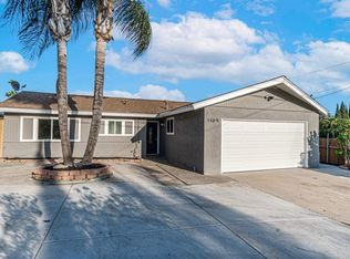 1109 Rhea Pl, Vista, CA 92084