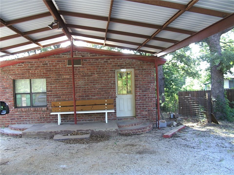 1st image of 215 N Ostrom Ave