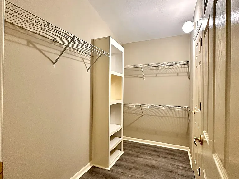 202 Main St — Photo 18