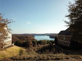 6810 S Bluff Ct, Gainesville, GA 30506