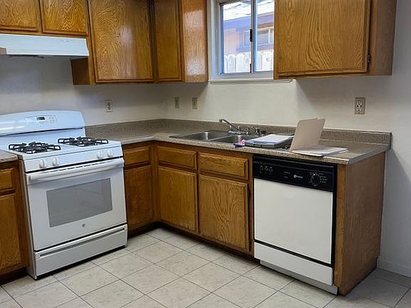 5th image of 16435 Orange St APT B