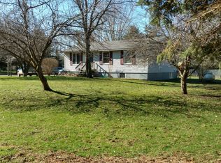 11269 Spencer Dr, Fowlerville, MI 48836