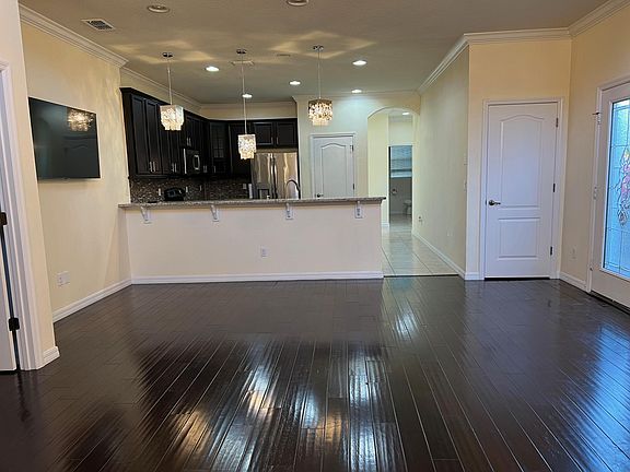 3rd image of 5633 Siracusa Ln
