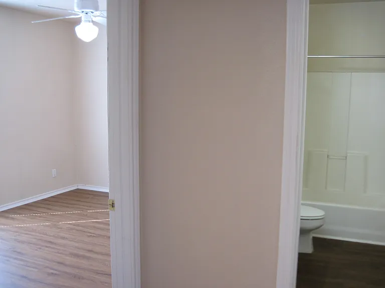 5618 Kemah Ct — Photo 5