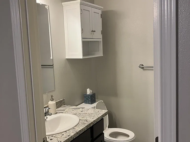 4497 W Overby St #4 — Photo 8