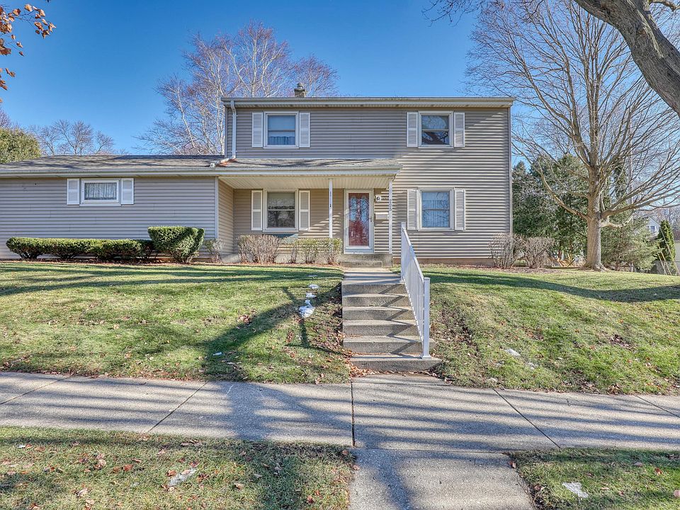 1st image of 205 Millwood Ln