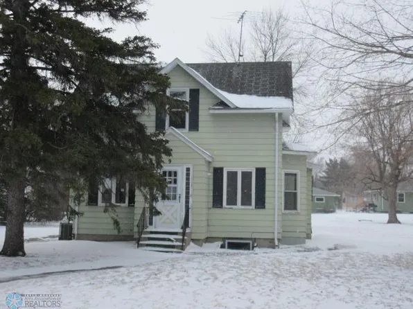 9 3rd St N, Sabin, MN 56580