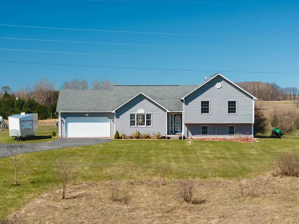 2139 Tyler Hills Dr, Traverse City, MI 49685