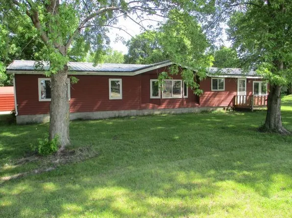 2307 23rd St, Emmetsburg, IA 50536