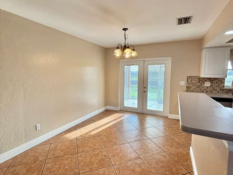 4343 SW Sands Blvd — Photo 29