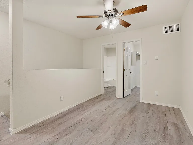 7615 Chico Rd NE #12 — Photo 7