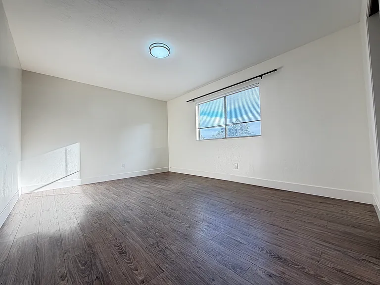 655 Moorpark Way #1B — Photo 18