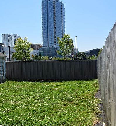 3rd image of 14 Vernon Pl