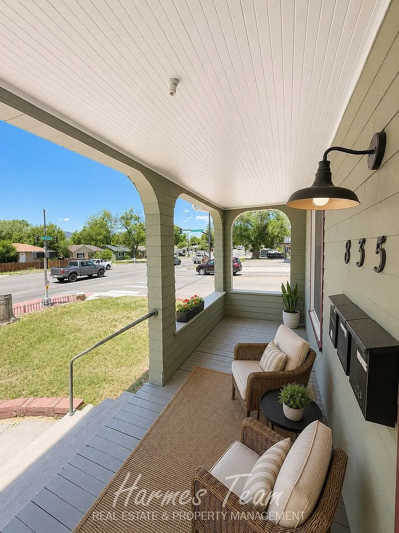 Historic Craftsman Main-Level Apartment with Hardwood Floors and Covered Front Porch — Photo 4