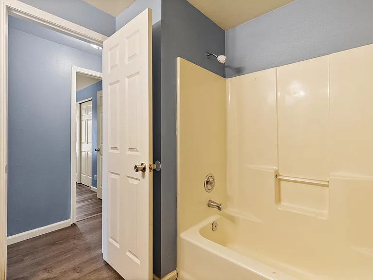18461 Killarney Cir #3 — Photo 12