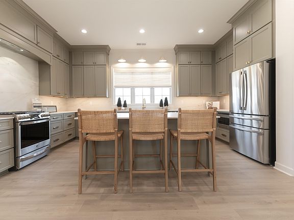 5th image of 70 Independence Ln