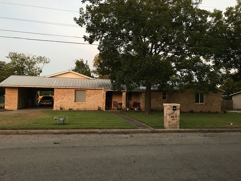 1st image of 604 S Avenue O