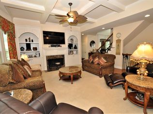 5652 Ashleigh Walk Dr, Suwanee, GA 30024