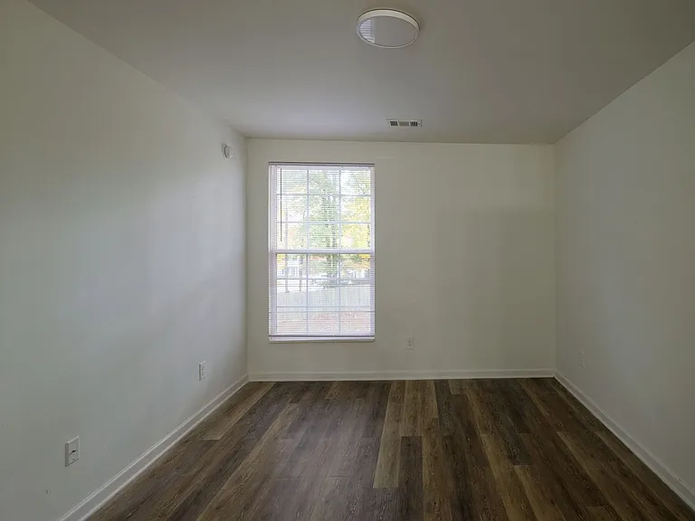 Golden Gate Townhomes — Photo 58