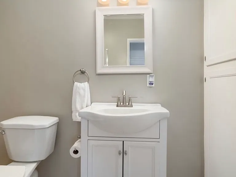 2416 S San Antonio Ave — Photo 15