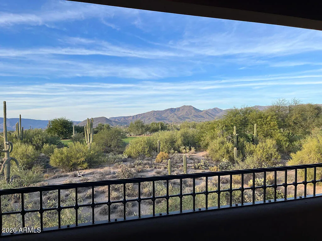 2 bed, 3.0 bath, 1970 sqft, $3,450 — Photo 2