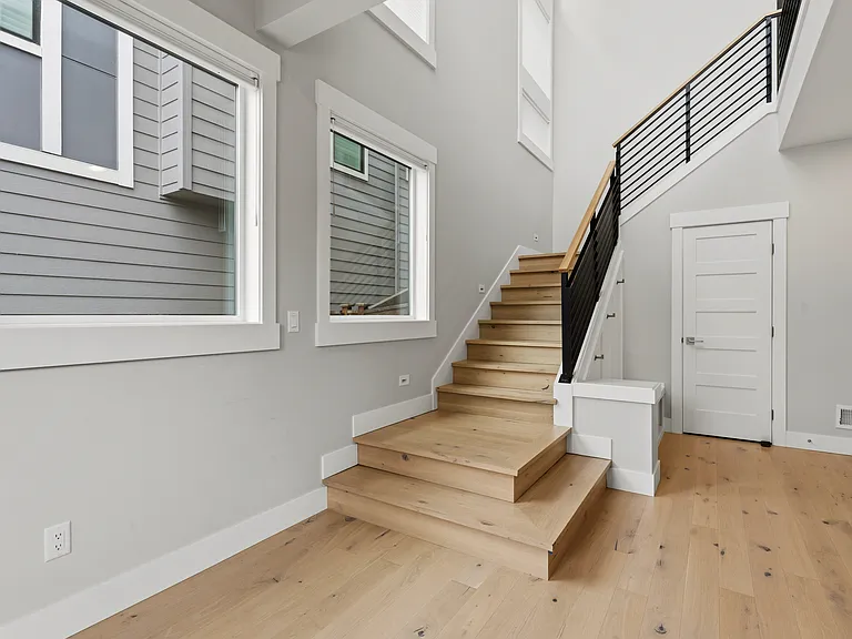539 Viewcrest Dr NW — Photo 4