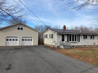 152 Pond Rd, Sidney, ME 04330