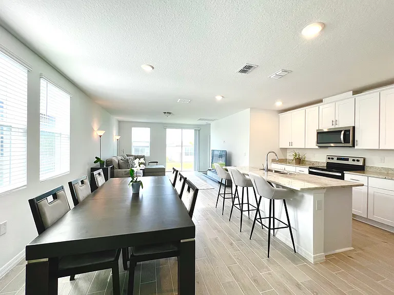 1462 Sea Glass Rd — Photo 3