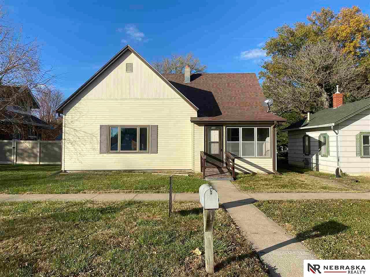 130 E 2nd St, Wahoo, NE 68066 Zillow