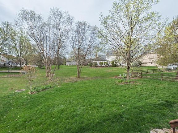 4th image of 2613 Breathstone Ct