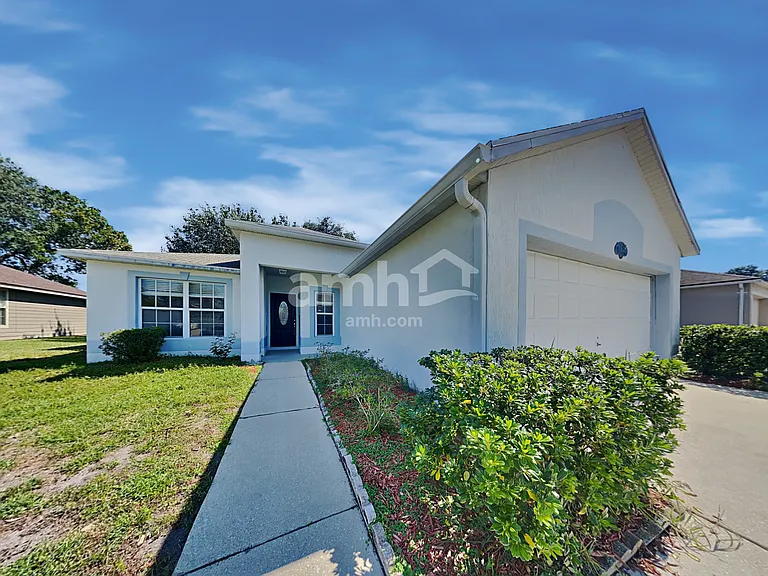 1625 Hudderfield Cir — Photo 1
