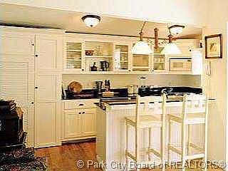 4th image of 152 Sandridge Ave
