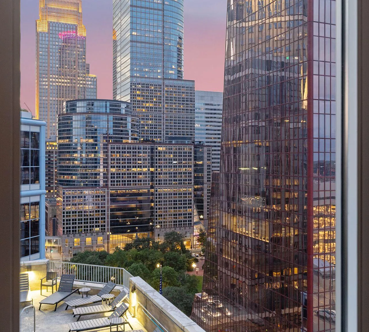 2 bed, 2.0 bath, 1115 sqft, $2,250 — Photo 4
