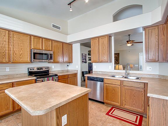4th image of 1116 S Ironwood Ct