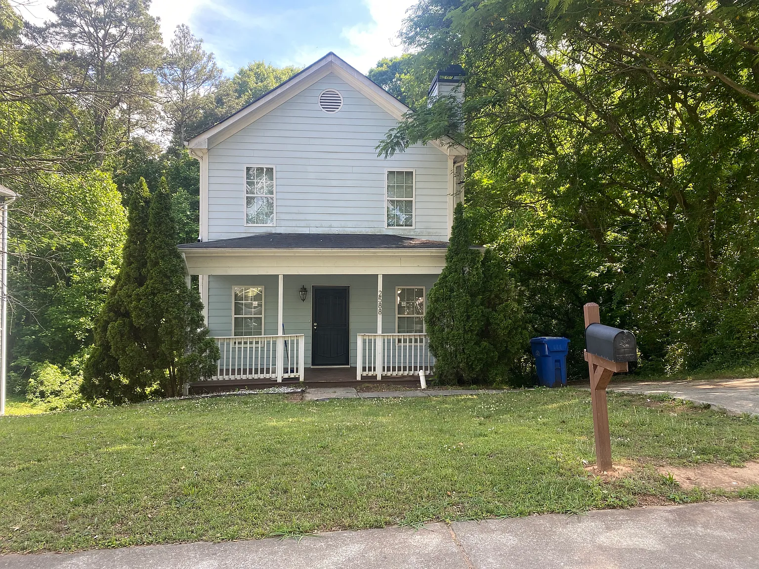 4 bed, 1644 sqft, $1,950 — Photo 1