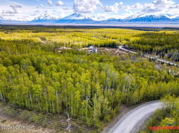 3749 S Pinnacle Peak Dr, Wasilla, AK 99623