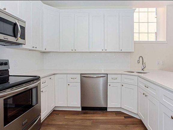 4th image of 86 S Tyson Ave #2A