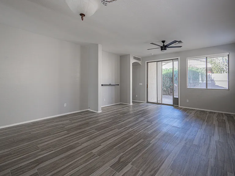 7312 E Mills St — Photo 5