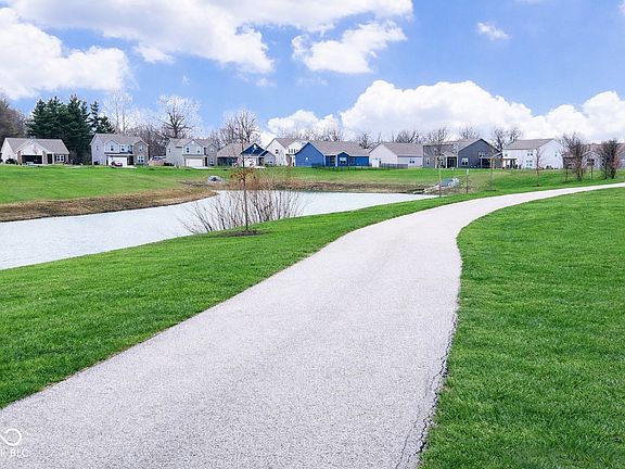 3rd image of 1606 Huntzinger Blvd