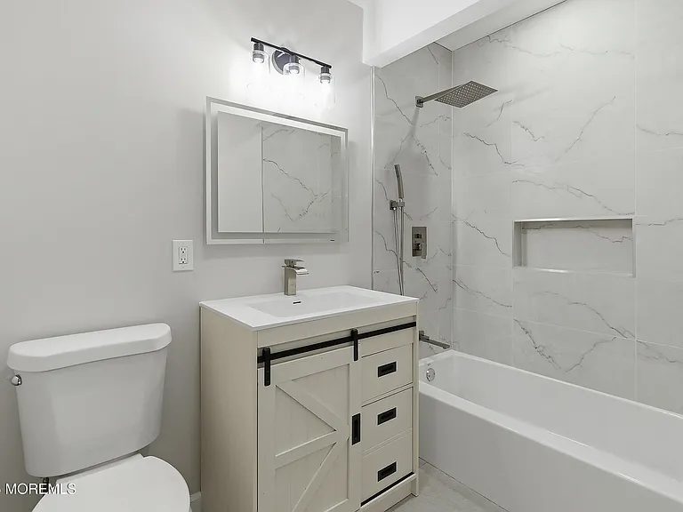 821 Bunnell St — Photo 25
