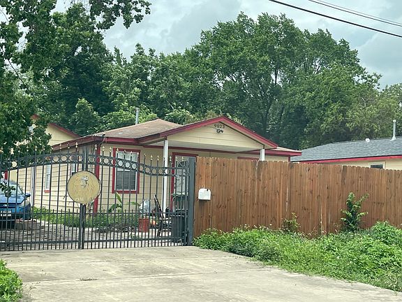 3rd image of 9023 Tite St