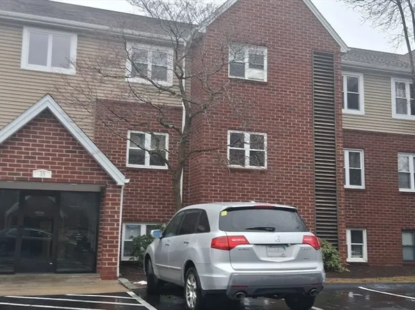 35 Longworth Ave Unit 25, Brockton, MA 02301