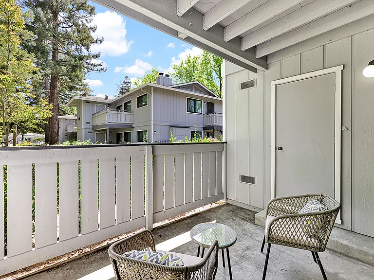 4033 Ralston Cmn — Photo 33