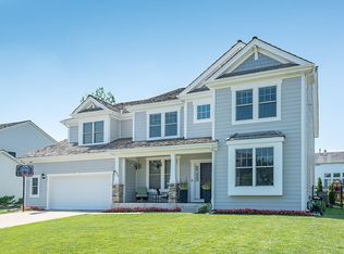 2845 Trail Crest Ln, Lindenhurst, IL 60046