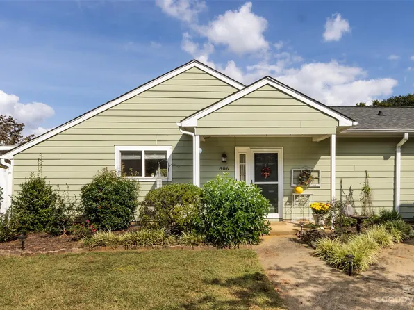 806 Sardis Cove Dr, Charlotte, NC 28270