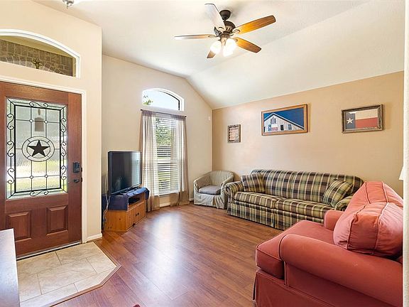 3rd image of 6101 Trout Ct