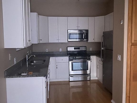 2nd image of 16081 W Maricopa St