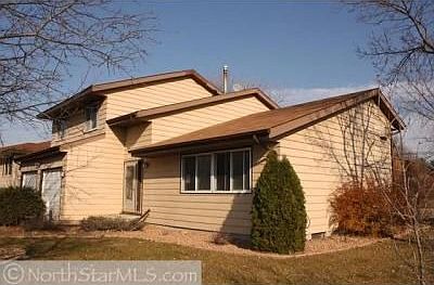 3rd image of 6601 Anoka St NE