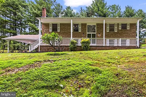 130 Sunderland Dr #A Photo 1