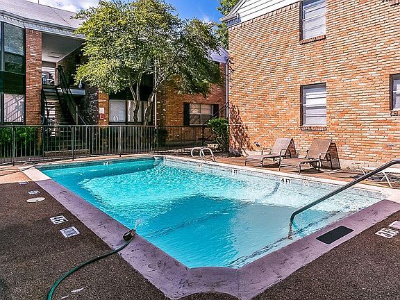 4th image of 4701 McKinney Ave #4703D